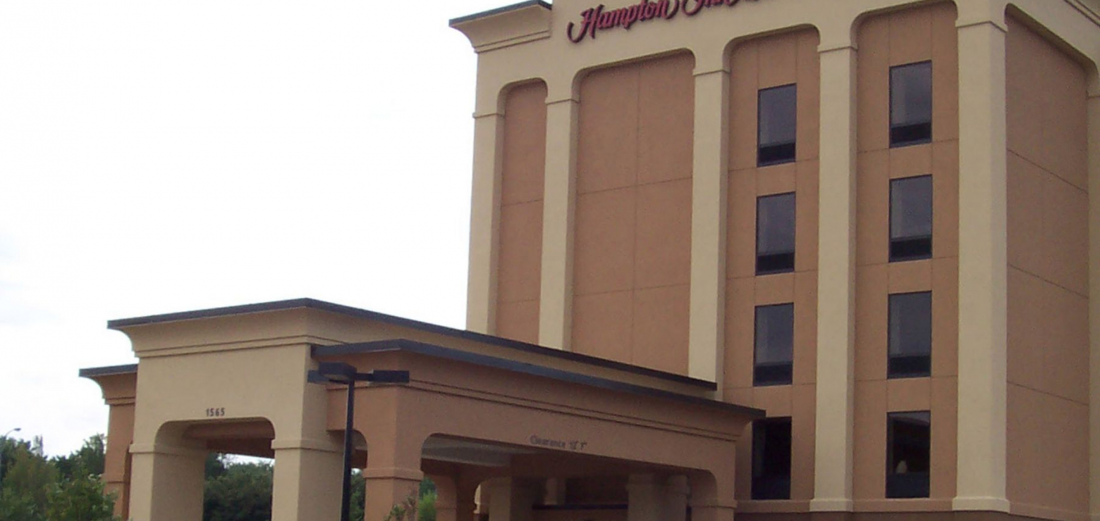 Hampton Inn & Suites